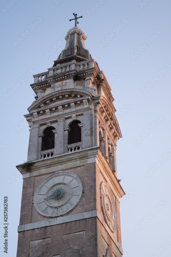 Kirchturm in Venedig