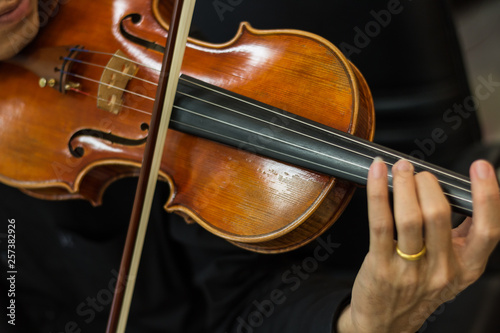 Violinist's practice 