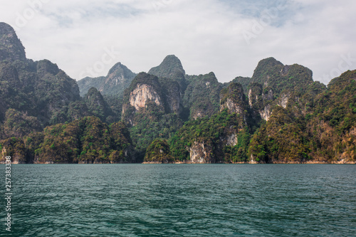 Khao Sok national park ( Cheow Lan Dam, Ratchaprapha Dam or Rajjaprabha Dam ) at Suratthani, Thailand © kalinichenkod