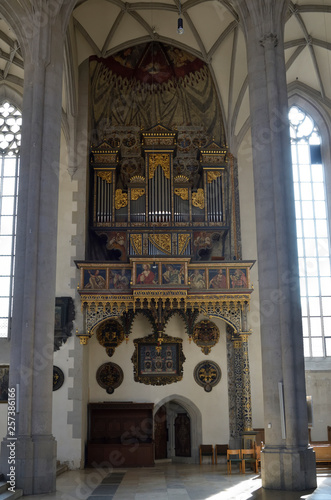 Seitenorgel der Georgskirche in Nördlingen photo