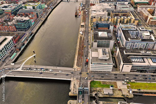 Dublin - Luftbilder von Dublin mit DJI Mavic 2 Drohne fotografiert aus ca. 100 Meter Höhe