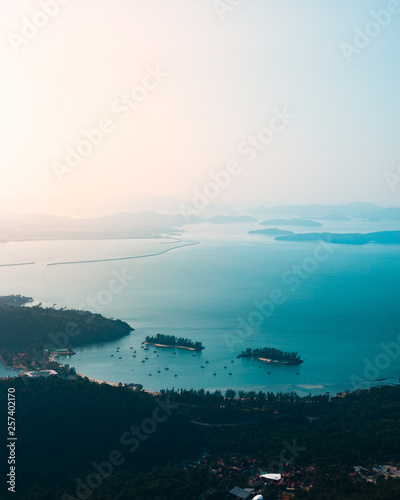 Sea view © Tionchiew