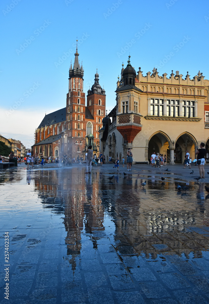 Fototapeta premium Main Market Square in Krakow, Poland