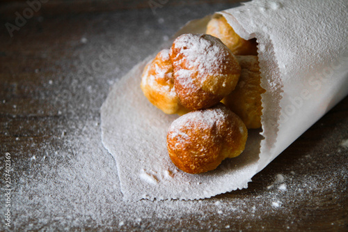 Bunuelos de viento - Spanish Easter doughnut