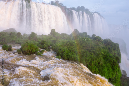 worldwide known Iguassu falls