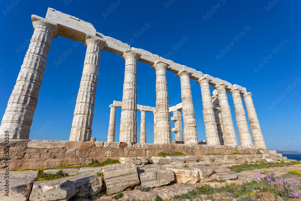 ruins ot the temple of Poseidon, Greece
