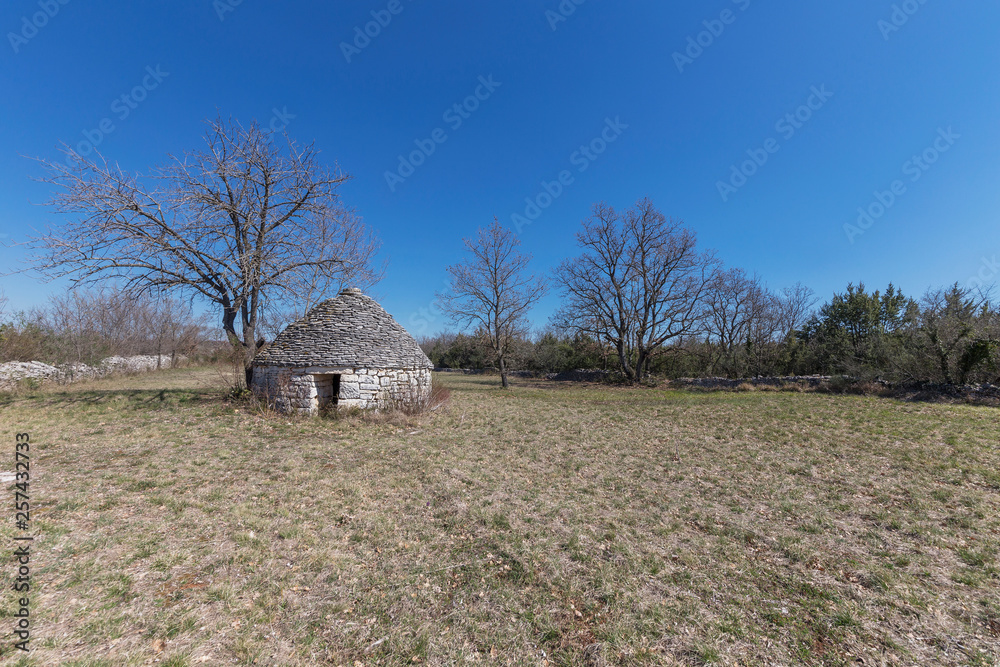 Stone hut Kazun