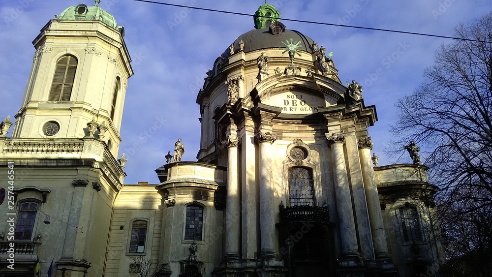 Obraz premium cathedral of christ the savior in lviv