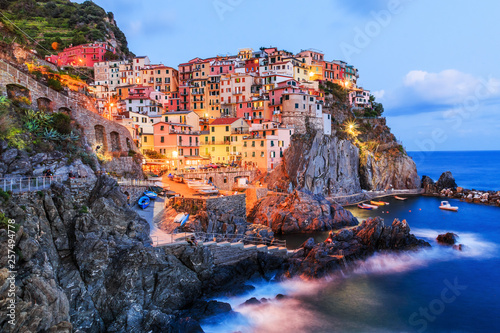 Manarola, Cinque Terre, Italy. photo