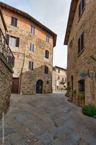 Fototapeta Naklejka Na Ścianę i Meble -  Interior of the medieval village of Monticchiello in Tuscany
