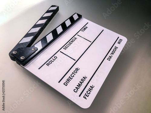Obraz na płótnie White blank clapperboard on set
