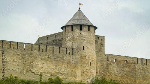 10818_The_Ivangorod_castle_in_the_Russian_border.jpg photo