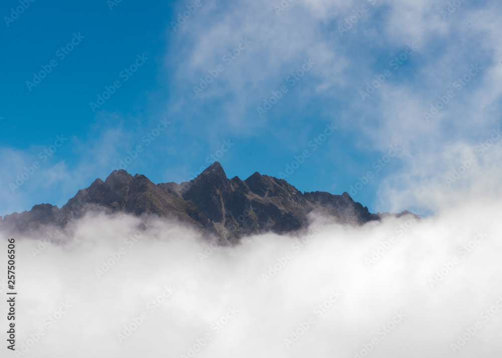Obraz Col du Tourmalet w chmurach