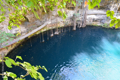 Cenote X'Canché Ek Balam Yucatan Mexique - Mexico
