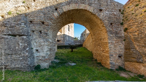 Fototapeta Naklejka Na Ścianę i Meble -  A fortress in Italy 