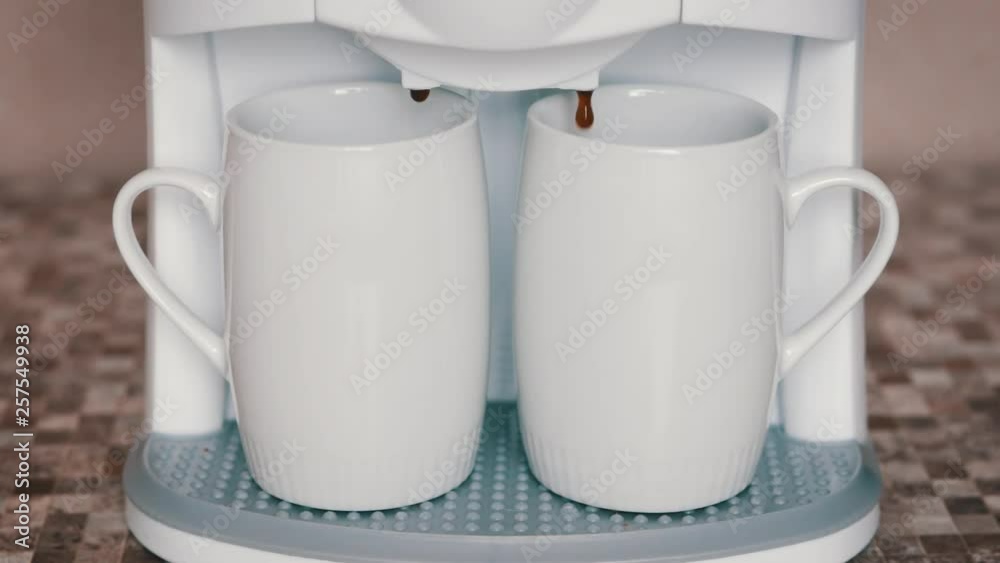 Coffee machines prepare coffee Coffee machines prepare coffee
