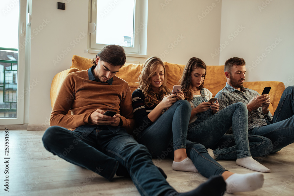 Social life online Social life online