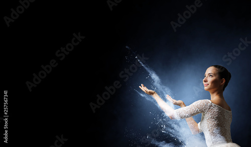 Ballet dancer in jump © Sergey Nivens