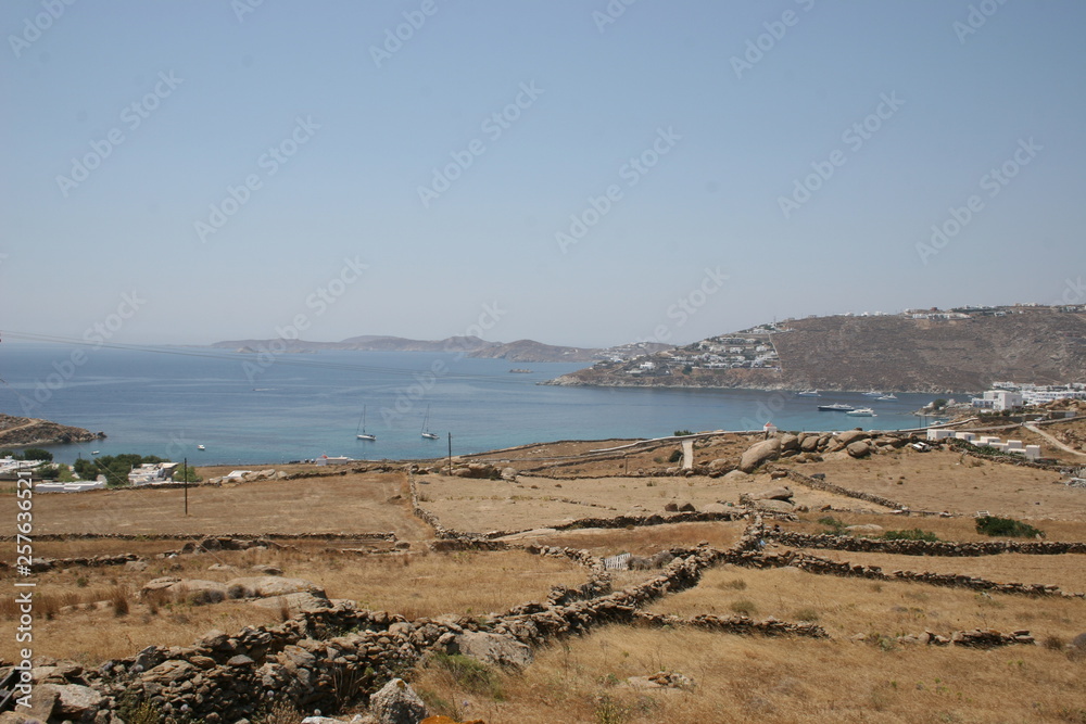 Spectacular photos of the suggestive coasts of mykonos photographed from the countryside