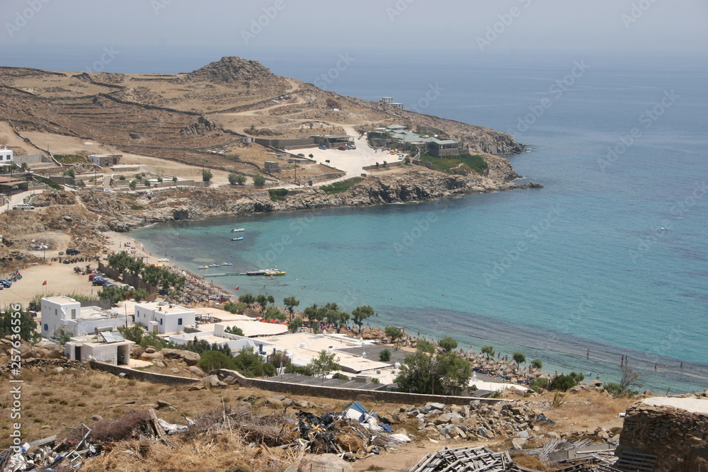 Spectacular photos of the suggestive coasts of mykonos photographed from the countryside