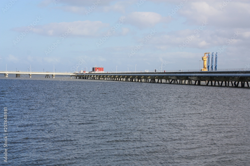 tanker-löschbrücke