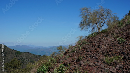 Vesuv Volcano crater and path around it