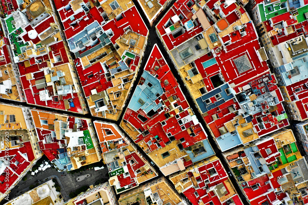 Fototapeta premium Cadiz Luftbilder - Hochauflösende Luftbilder von Cadiz mit der DJI Mavic 2 Drohne