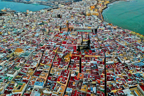Cadiz aus der Luft - Luftbilder von Cadiz in Spanien. Aufgenommen mit der DJI Mavic 2 Drohne © Roman