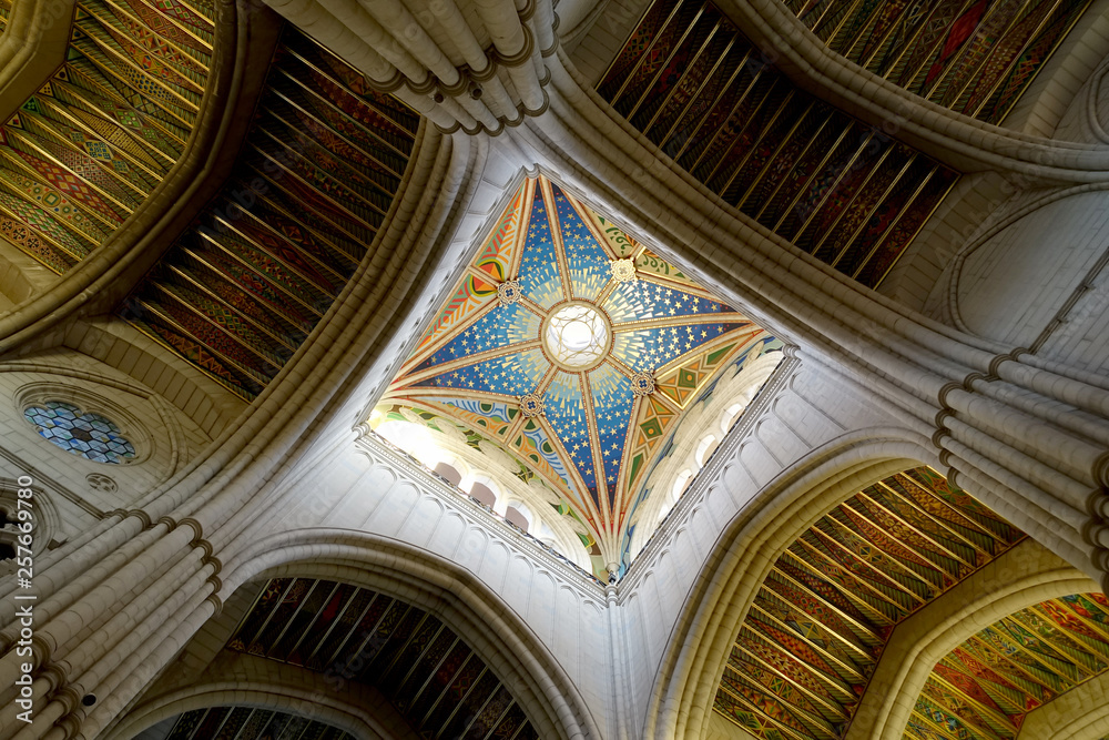 plafond de la cathédrale