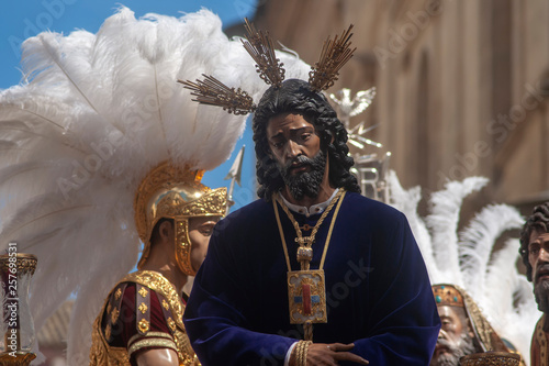 hermandad de Jesús cautivo de San Pablo, semana santa en Sevilla