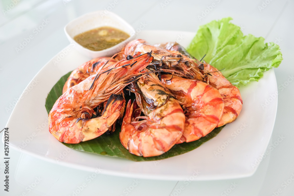 Sea giant shrimp grilled serve with sauce Sea giant shrimp grilled serve with sauce