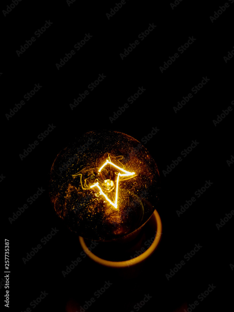 LIGHT BULB LIGHT BULB