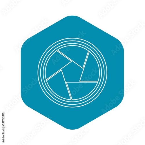 Photographic lens icon. Outline illustration of photographic lens vector icon for web