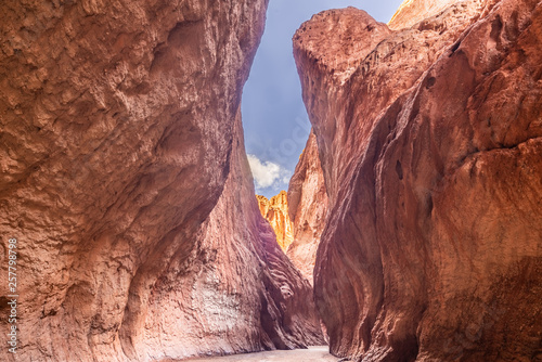 Tianshan Mysterious Grand Canyon entrance Xinjiang Uygur Zizhiqu China    Sandstone formations in Utah USA  