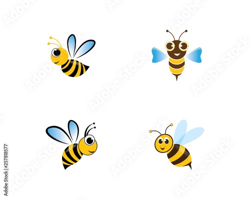 Bee logo vector icon © patmasari45