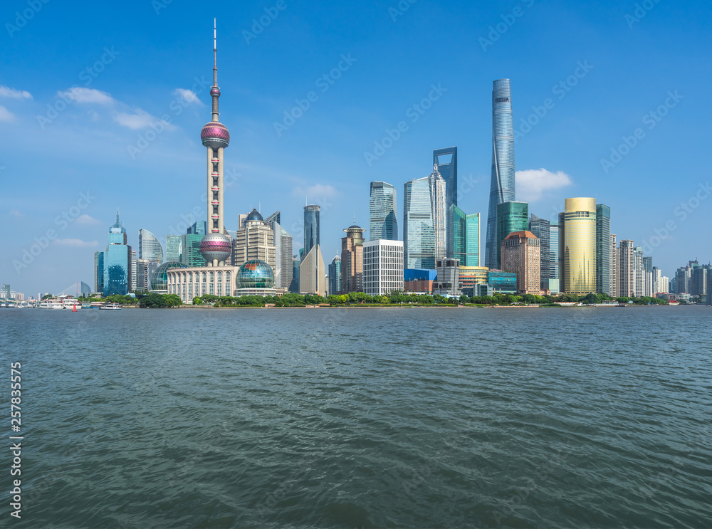 Fototapeta premium panoramic view of shanghai skyline