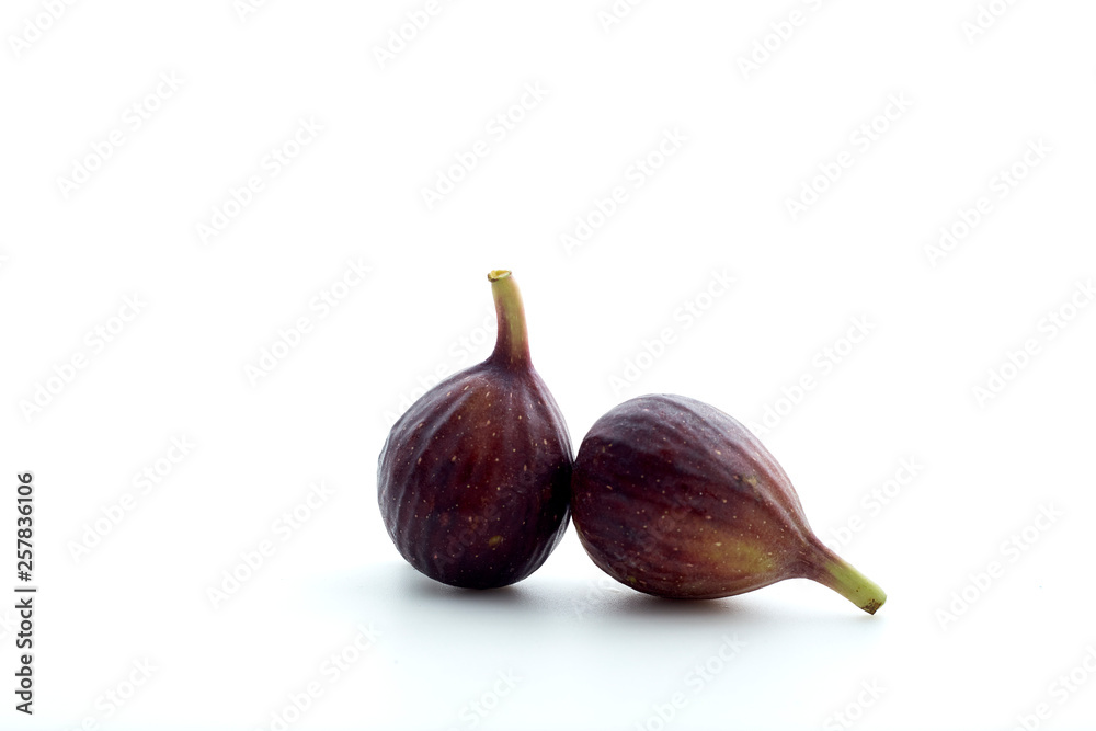 Fototapeta premium Figs fruits isolated on white background