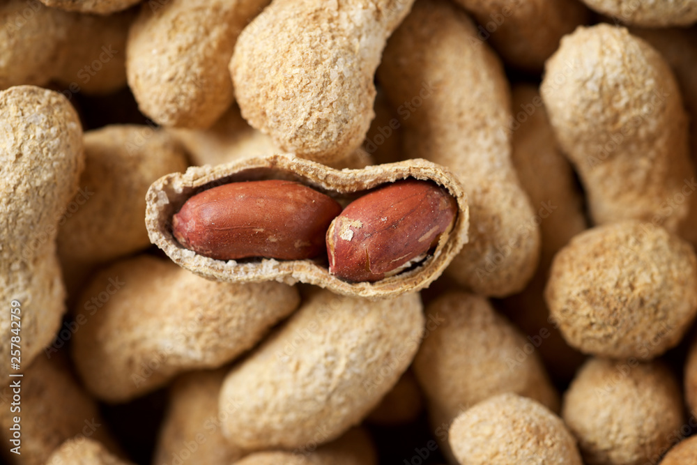 Peanuts with shell. Peanuts with shell.