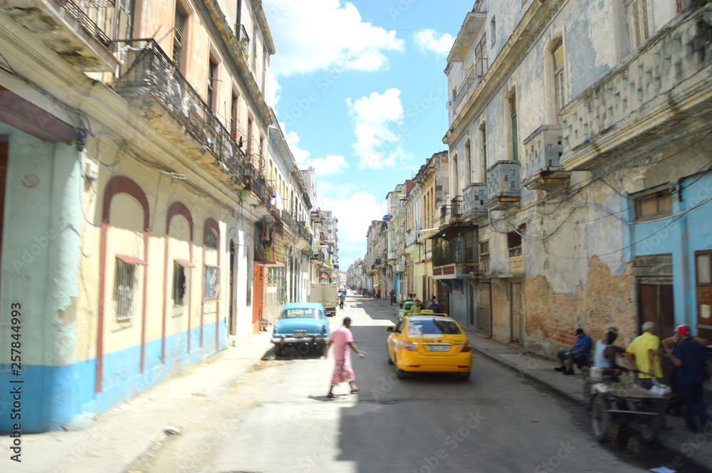 Stadt-Straßenblick Havanna - Kuba