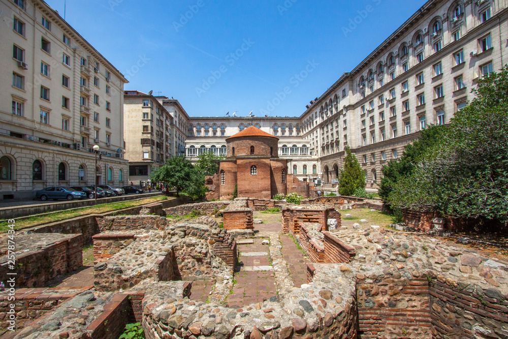Fototapeta premium Rotonda de San Jorge en Sofía, Bulgaria