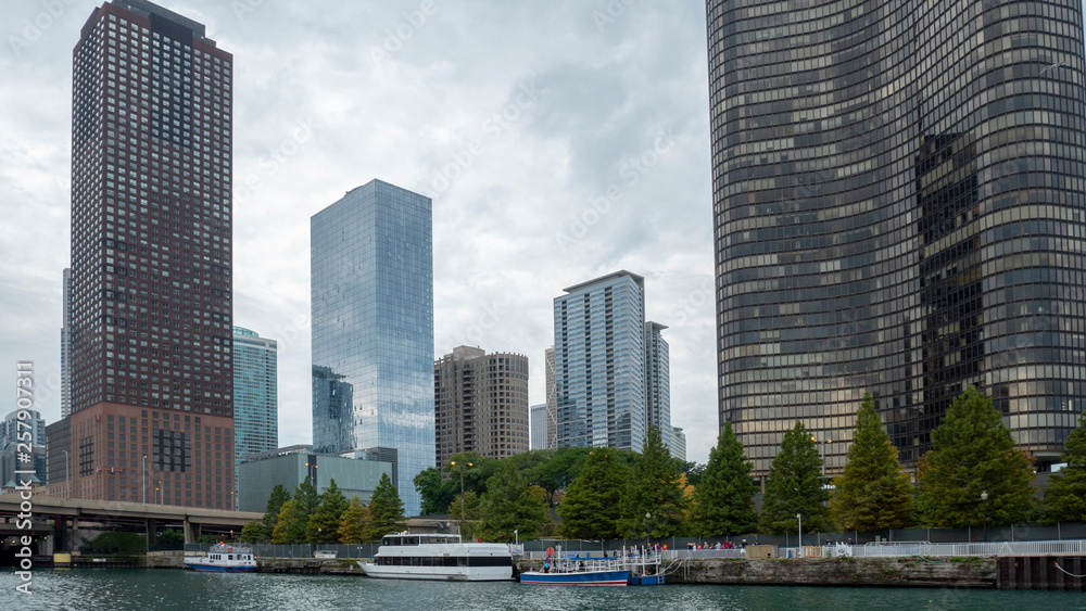 Fototapeta premium wieżowce w centrum Chicago