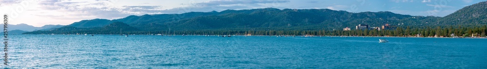 Fototapeta premium Lake Tahoes 4th panos
