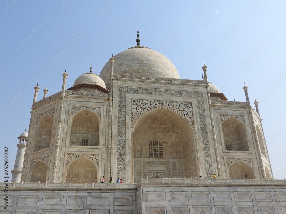 Mosque in the territory Taj Mahal, India.