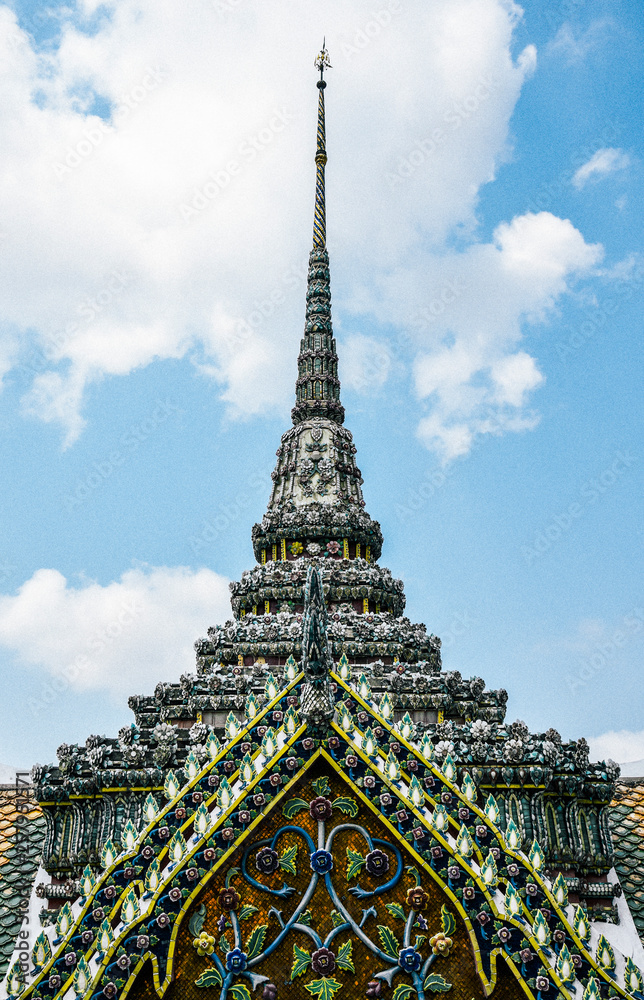 Fototapeta premium The Grand Palace in Bangkok, Thailand 