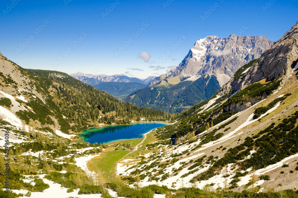 Zugspitze mit Seebensee