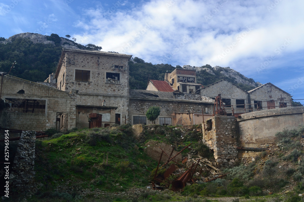 Laveria Genne e Carru della miniera abbandonata di Arenas