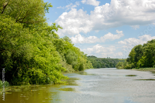 Charming nature and an abundance of picturesque places. The most beautiful parts of the landscapes fall on the valley of the river. The Zusha River flows in the middle zone of Russia.