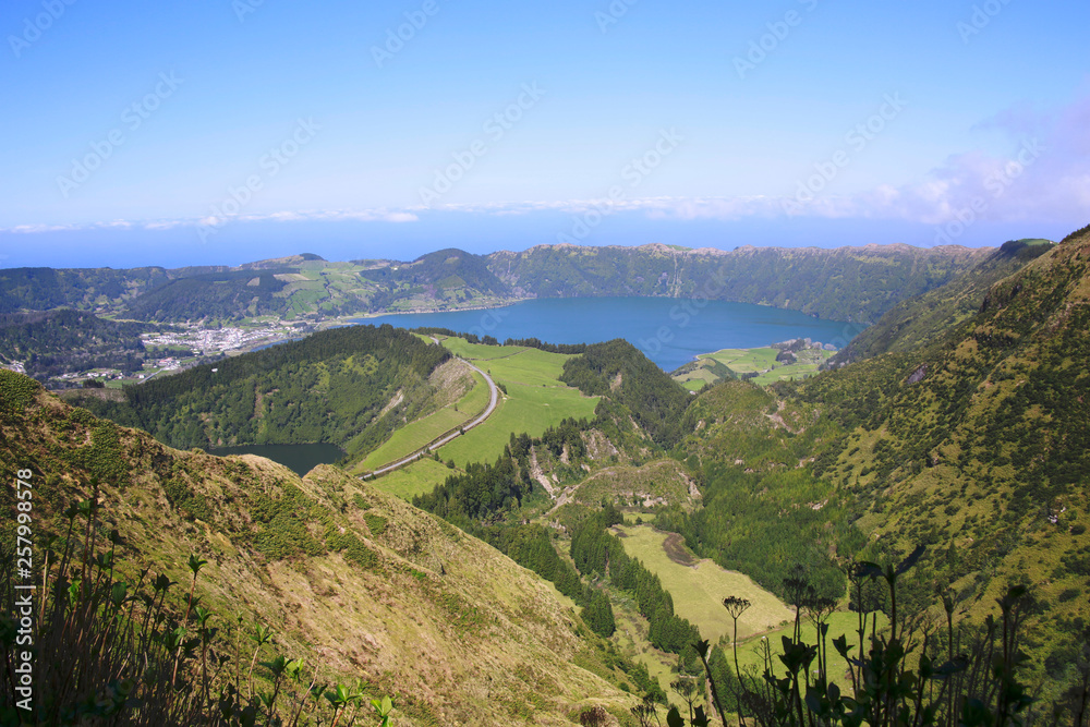Aussichtspunkt Miradouro da Boca do Inferno - Blick in die Caldeira do Alferes