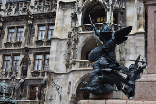 Angel statue on front of the munich city hall