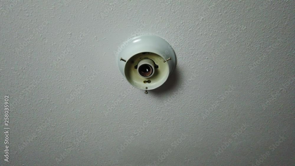 Removing a broken and burnt out light and it breaks even more leaving the screw piece in the socket. Removing a broken and burnt out light and it breaks even more leaving the screw piece in the socket.